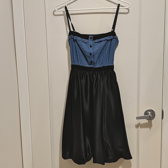 BCBGMaxAzria Dresses & Skirts - BCBGMaxAzria Blue Black Velvet Silk Dress